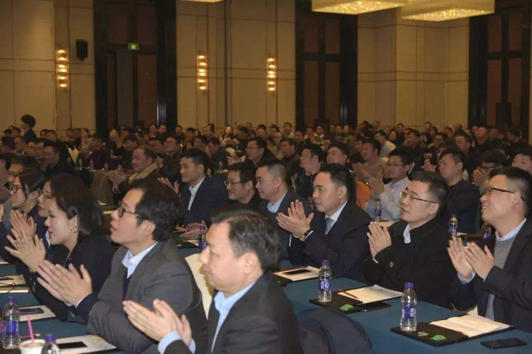 强主业 铸精品 逐梦想 —杭叉集团2020年年会暨2019年度先进表彰大会胜利召开(图9) 强主业 铸精品 逐梦想 —杭叉集团2020年年会暨2019年度先进表彰大会胜利召开(图9)