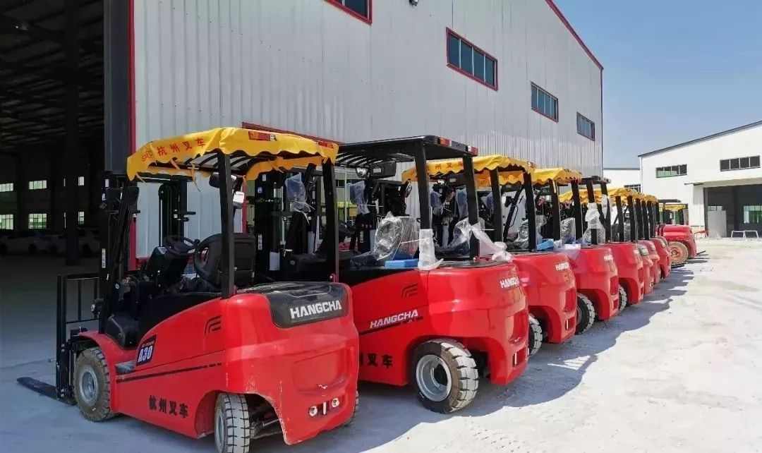 用品质说话！杭叉交付某工程企业数十台车(图4)