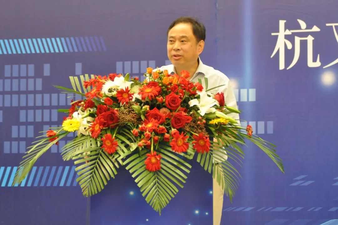 杭叉集团半年度会议：智能智造引领行业未来(图2)