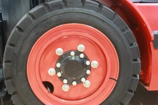 夏季叉车防中暑妙招 多维度防护指南(图5)