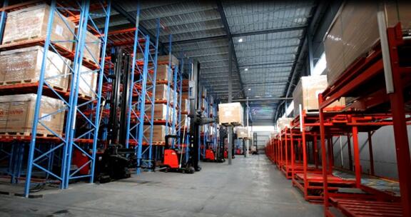 杭叉荣获《中国智能物流技术装备大会》 “金智奖”(图5)