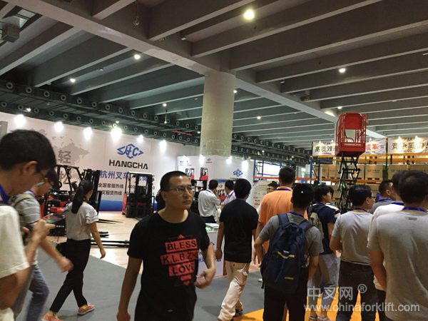 杭叉集团在LET CHINA展上彰显智能制造魅力(图4)