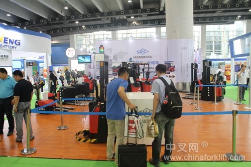 杭叉追赶世界一流 做最强叉车企业(图3)