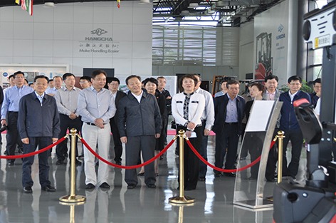 广西壮族自治区党政代表团 考察杭叉集团(图4)