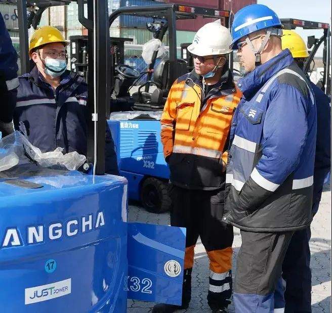 氢能叉车助力绿色运输 天津产业示范区加速发展(图4)