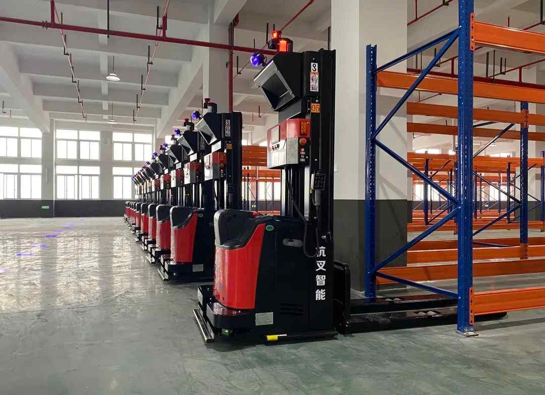 杭叉智能助力橡胶行业打造智能仓储新标杆(图4) 杭叉智能助力橡胶行业打造智能仓储新标杆(图4)