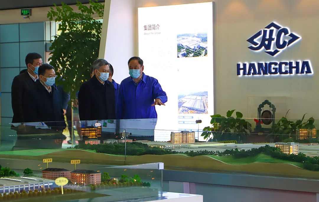 杭州市委书记刘捷调研杭叉集团 强调发挥龙头企业带动作用(图2) 杭州市委书记刘捷调研杭叉集团 强调发挥龙头企业带动作用(图2)