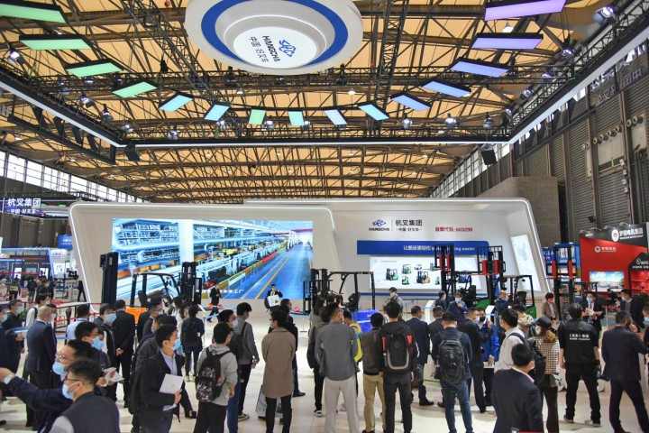 杭叉发布XC锂电前移式叉车 视觉导航AGV系统引领物流智能化转型(图2)