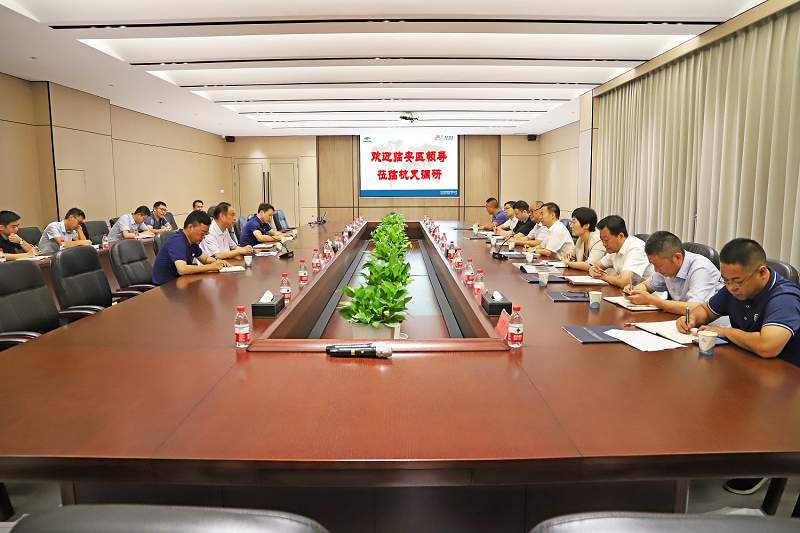 临安区领导深入杭叉集团调研 为企业解决发展难题助力产业升级(图2)