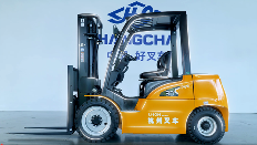 杭叉集团半年度会议聚焦转型升级 新品发布引领新能源发展(图4) 杭叉集团半年度会议聚焦转型升级 新品发布引领新能源发展(图4)