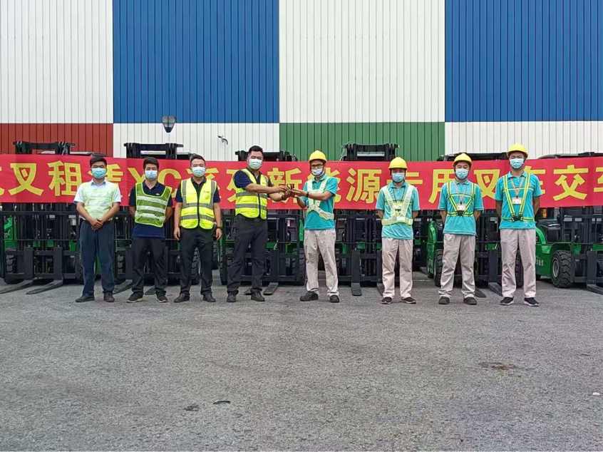 杭叉租赁交付近百台叉车助力调味品企业物流升级(图2) 杭叉租赁交付近百台叉车助力调味品企业物流升级(图2)