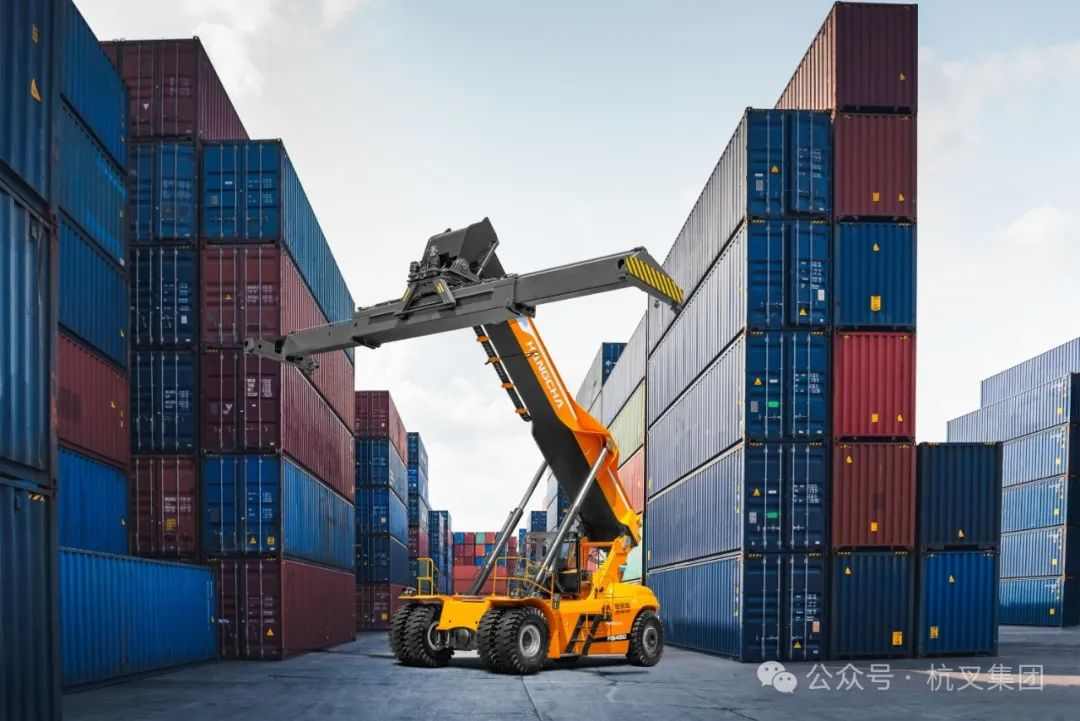 杭叉亮相南美多式联运展 锂电产品受拉美客户热捧(图5) 杭叉亮相南美多式联运展 锂电产品受拉美客户热捧(图5)