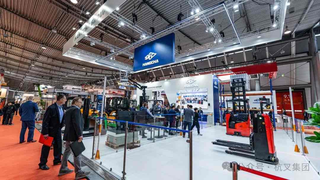 杭叉德国物流展斩获近2000台订单,高压锂电越野叉车引领全电时代(图2) 杭叉德国物流展斩获近2000台订单,高压锂电越野叉车引领全电时代(图2)