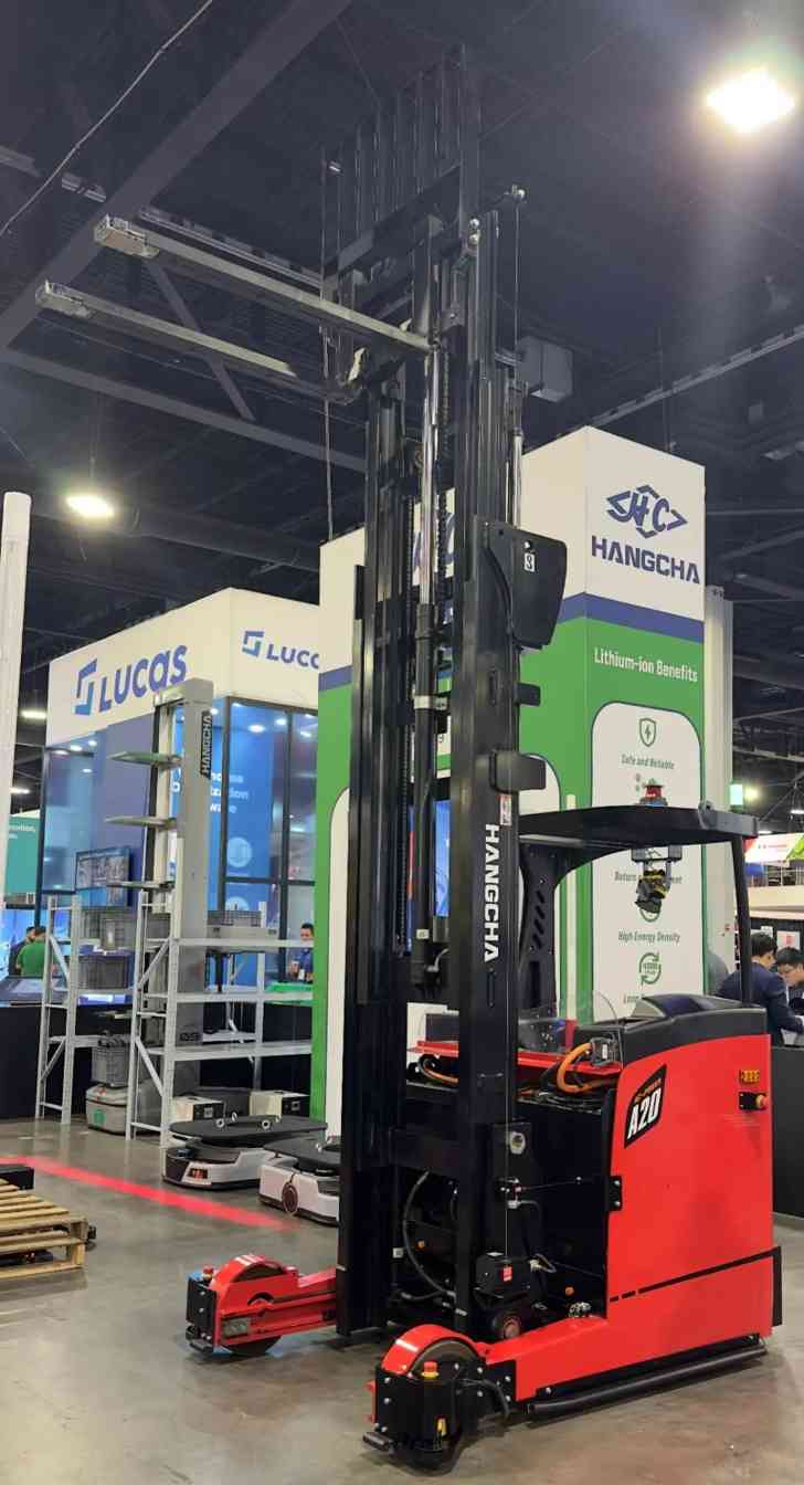 杭叉集团惊艳亮相美国物流展展现智能叉车技术创新实力(图6) 杭叉集团惊艳亮相美国物流展展现智能叉车技术创新实力(图6)