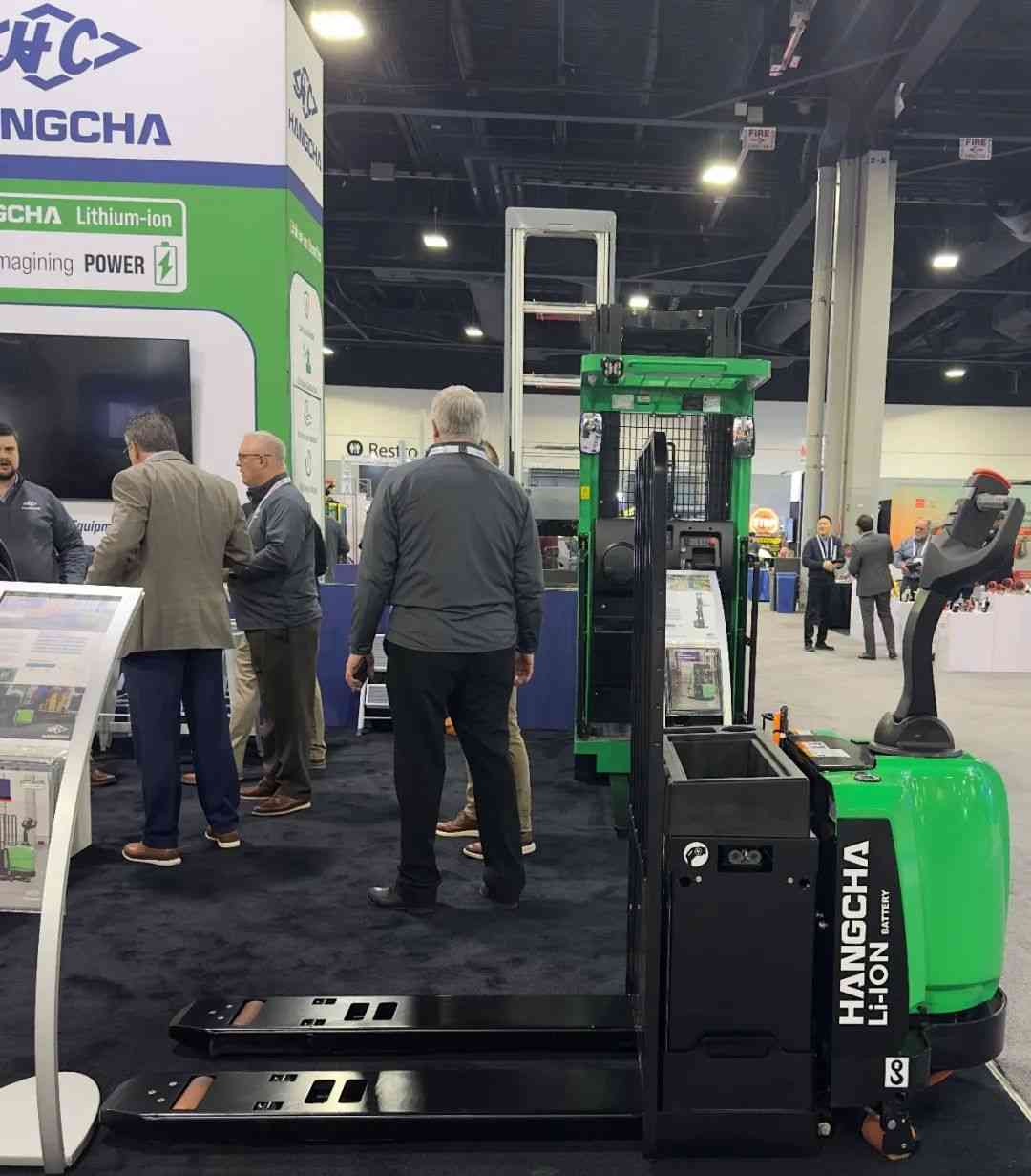 杭叉集团惊艳亮相美国物流展展现智能叉车技术创新实力(图9) 杭叉集团惊艳亮相美国物流展展现智能叉车技术创新实力(图9)
