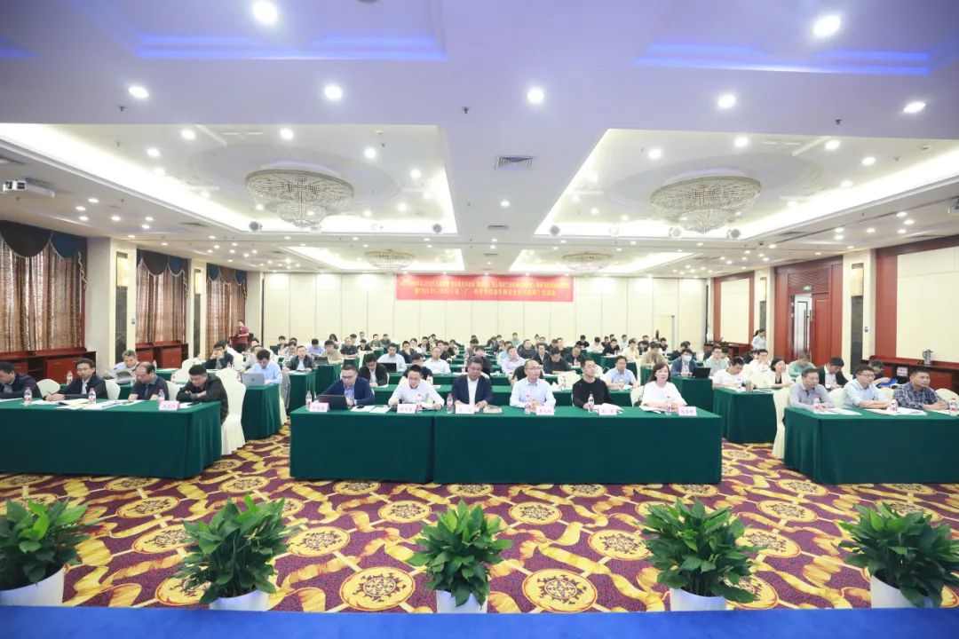 工业车辆新标准宣贯会在杭州召开 推动无人驾驶叉车安全规范实施(图2)