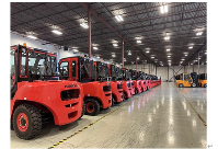 杭叉叉车加拿大新仓库正式开放 扩大北美业务版图(图3) 杭叉叉车加拿大新仓库正式开放 扩大北美业务版图(图3)