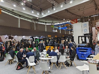 杭叉新能源叉车引领行业发展 氢燃料电池技术突破市场空白(图2) 杭叉新能源叉车引领行业发展 氢燃料电池技术突破市场空白(图2)