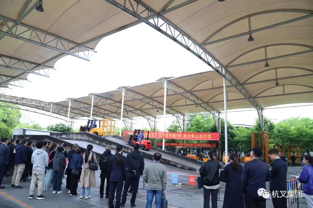 杭州国二及以下柴油叉车淘汰更新政策详解与补助标准(图5) 杭州国二及以下柴油叉车淘汰更新政策详解与补助标准(图5)