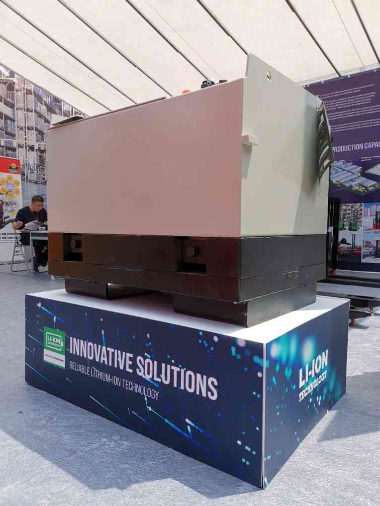 广交会杭叉集团展示XE系列锂电叉车,引领工业车辆绿色转型(图5) 广交会杭叉集团展示XE系列锂电叉车,引领工业车辆绿色转型(图5)