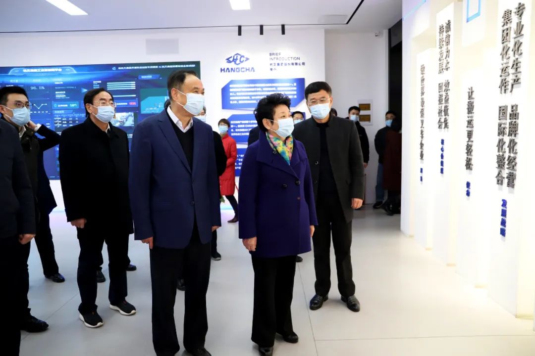 浙江省政协主席调研杭叉集团智能产品研发和智慧工厂建设(图2)