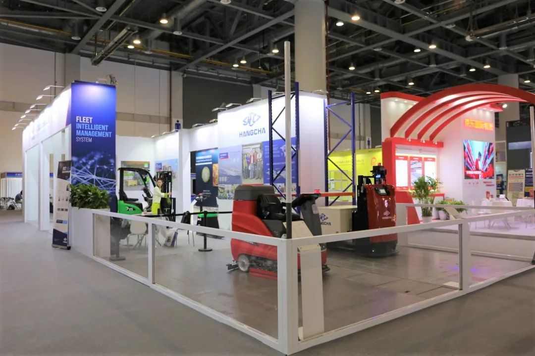 数字贸易博览会展示智能叉车技术创新与绿色发展(图4) 数字贸易博览会展示智能叉车技术创新与绿色发展(图4)
