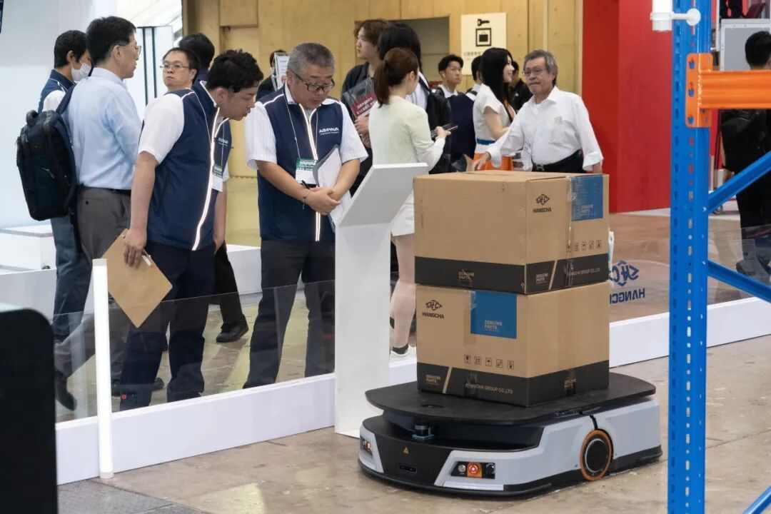 智能物流设备与AGV解决方案亮相东京物流展,助力企业提升效率与绿色运营(图13) 智能物流设备与AGV解决方案亮相东京物流展,助力企业提升效率与绿色运营(图13)