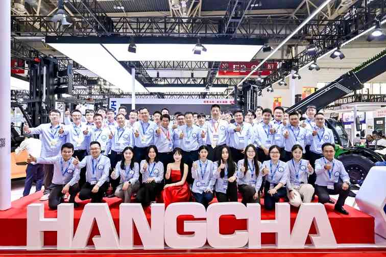 混合动力叉车引领绿色智造,新能源工程机械展现创新实力(图16) 混合动力叉车引领绿色智造,新能源工程机械展现创新实力(图16)