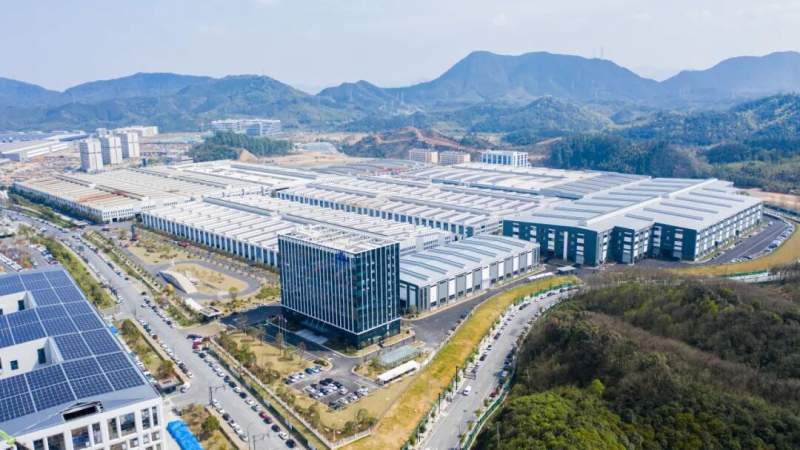 智能叉车产业集群入选国家级,人形机器人引领物流新变革(图2) 智能叉车产业集群入选国家级,人形机器人引领物流新变革(图2)