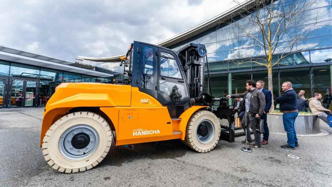 智能物流解决方案亮相国际展会,展现仓储自动化创新实力(图9) 智能物流解决方案亮相国际展会,展现仓储自动化创新实力(图9)