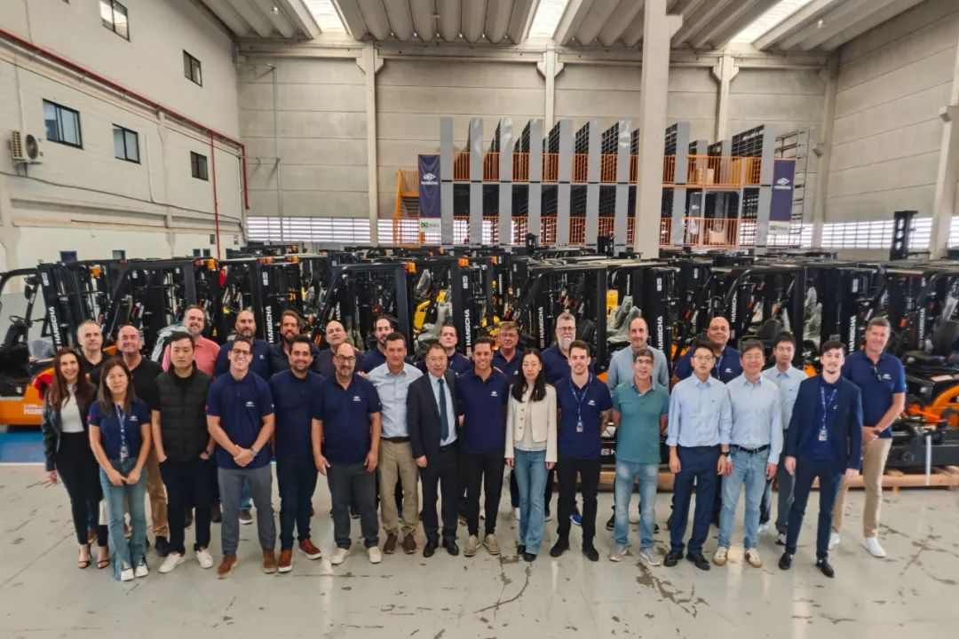 杭叉集团深化巴西市场布局,携手代理商共创共赢新篇章(图7) 杭叉集团深化巴西市场布局,携手代理商共创共赢新篇章(图7)