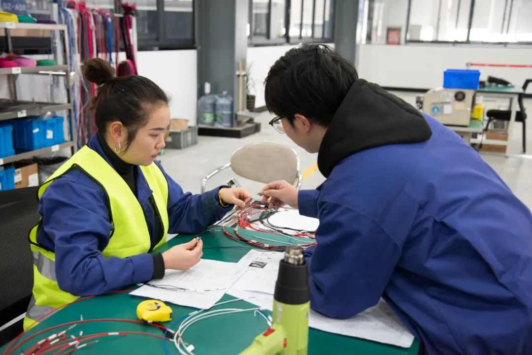 技能比武大赛激发员工潜能，匠心精神赋能企业高质量发展(图18)