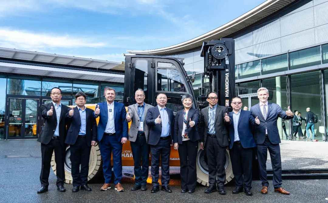 智能物流解决方案亮相国际展会,展现仓储自动化创新实力(图10) 智能物流解决方案亮相国际展会,展现仓储自动化创新实力(图10)