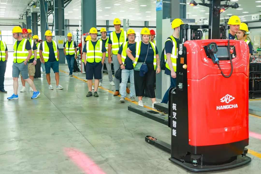 杭叉深化德国市场合作，展示新能源与智能物流创新成果(图5)