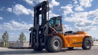 高压锂电叉车性能媲美内燃车,适用重工况降本减碳(图2) 高压锂电叉车性能媲美内燃车,适用重工况降本减碳(图2)