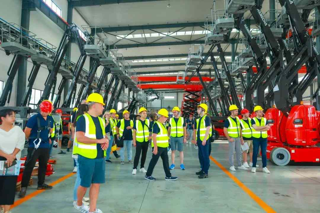 杭叉深化德国市场合作，展示新能源与智能物流创新成果(图2)