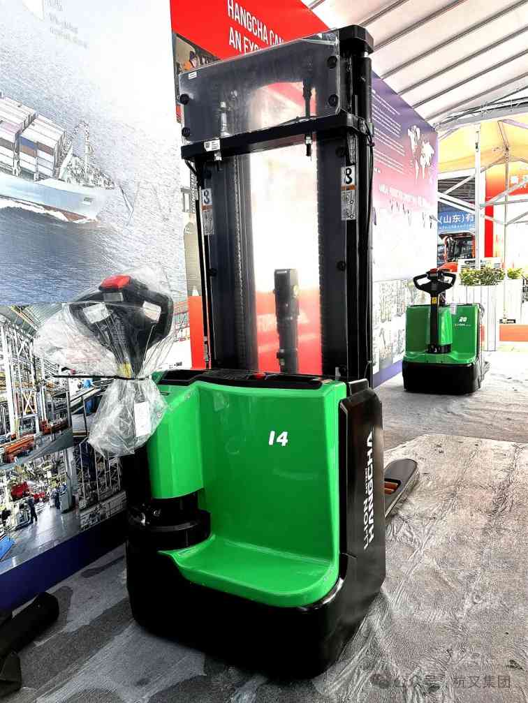 杭叉集团携创新产品亮相广交会，展示绿色智能物流解决方案(图10)