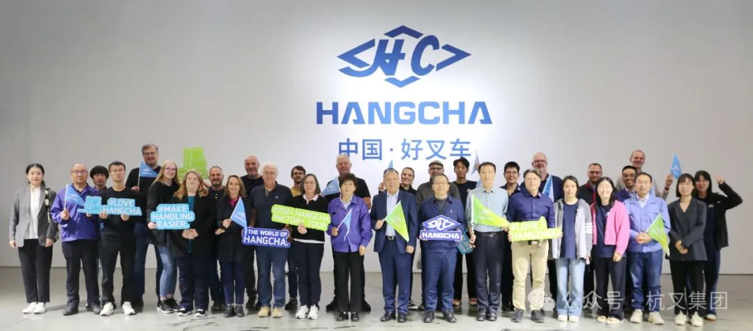 德国代理商深度体验智能工厂,共探物料搬运技术创新与合作新机遇(图4) 德国代理商深度体验智能工厂,共探物料搬运技术创新与合作新机遇(图4)