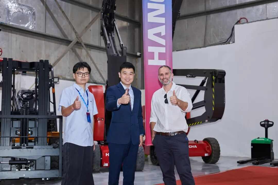 杭叉中东公司开业,深化本地化服务与市场布局(图9) 杭叉中东公司开业,深化本地化服务与市场布局(图9)