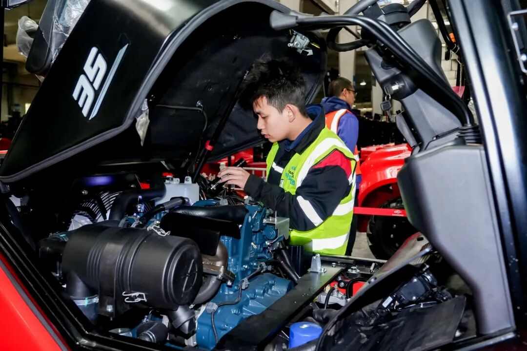 技能比武大赛展现工匠精神，趣味运动会凝聚团队力量(图14)